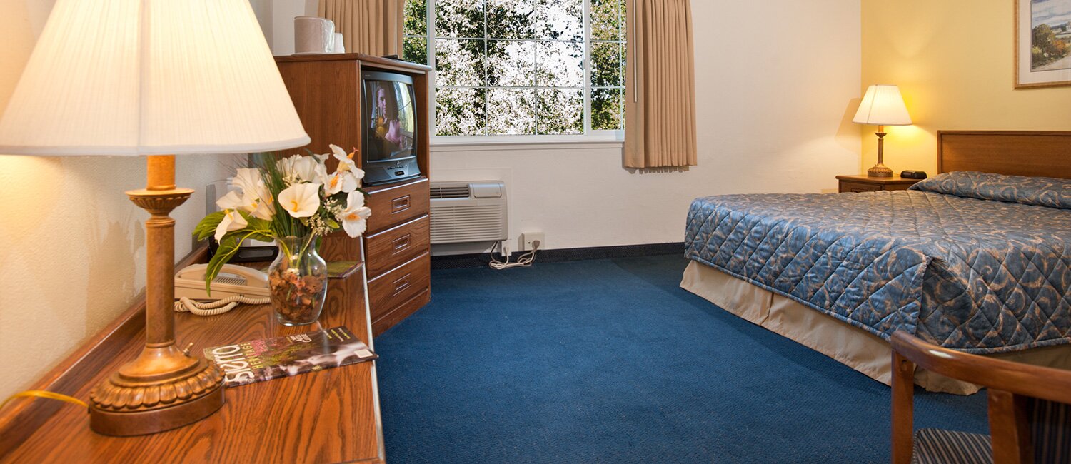 THE JACKSON LODGE OFFERS COMFORTABLE HOTEL ROOMS IN JACKSON CALIFORNIA